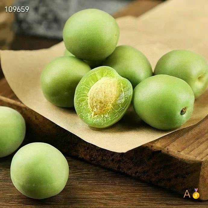 Fujian specialty green plum